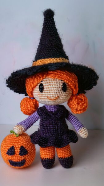 Amigurumi Halloween Witch 10