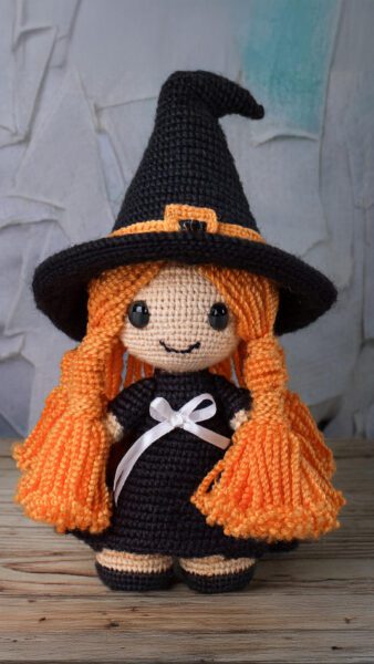 Amigurumi Halloween Witch 13