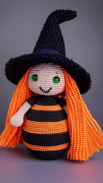 Amigurumi Halloween Witch 18