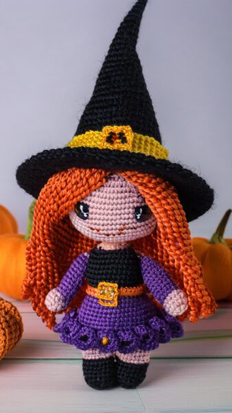 Amigurumi Halloween Witch 19