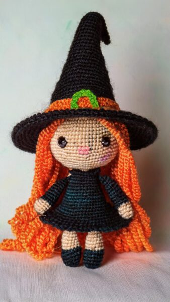 Amigurumi Halloween Witch 5