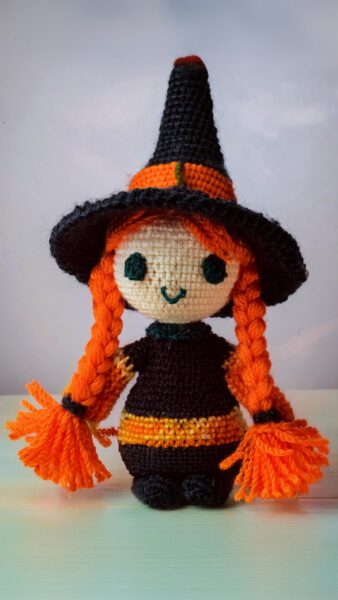 Amigurumi Halloween Witch 9