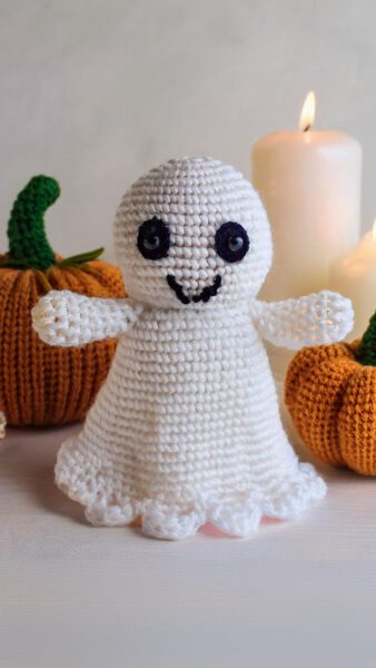 Amigurumi Halloween Crochet ghost  14