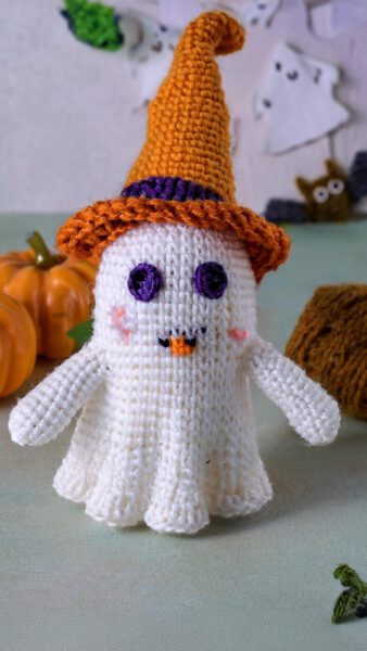 Amigurumi Halloween Crochet ghost  17