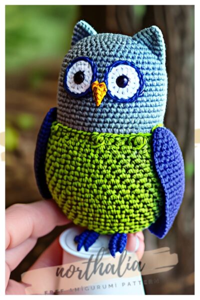 Amigurumi owl