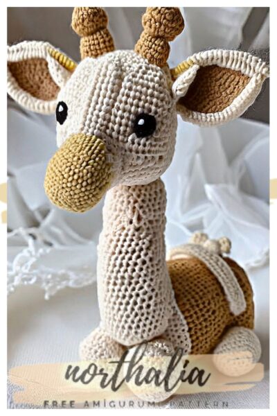 Amigurumi baby giraffe 16