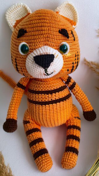 Amigurumi Tiger in Sweater