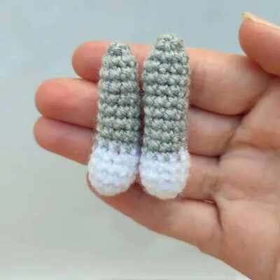 Cute Cat Amigurumi leg